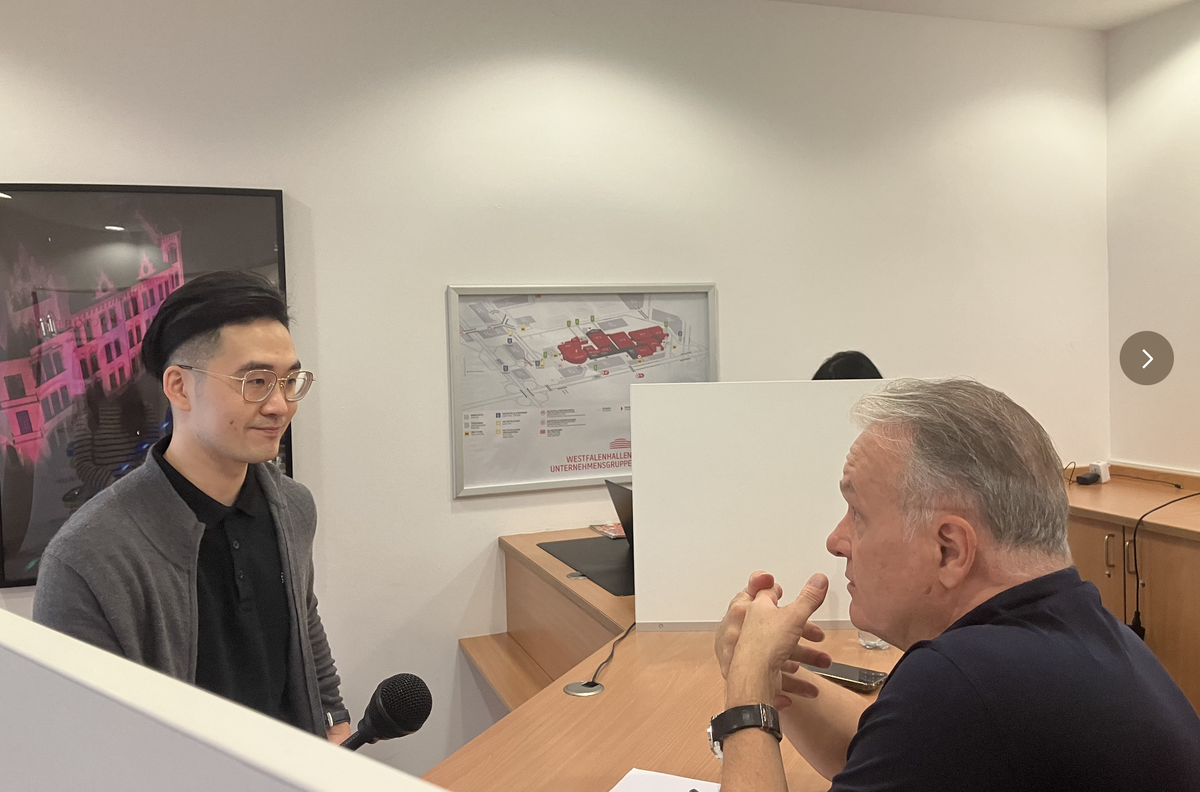 两个至上专访多特蒙德展会亚洲代表Glenn A. John