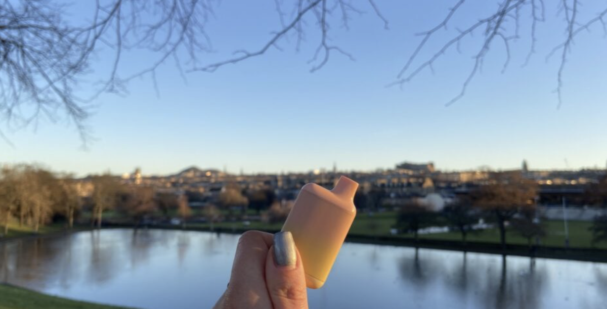 英国50%大学生使用电子烟，Elf Bars最受欢迎
