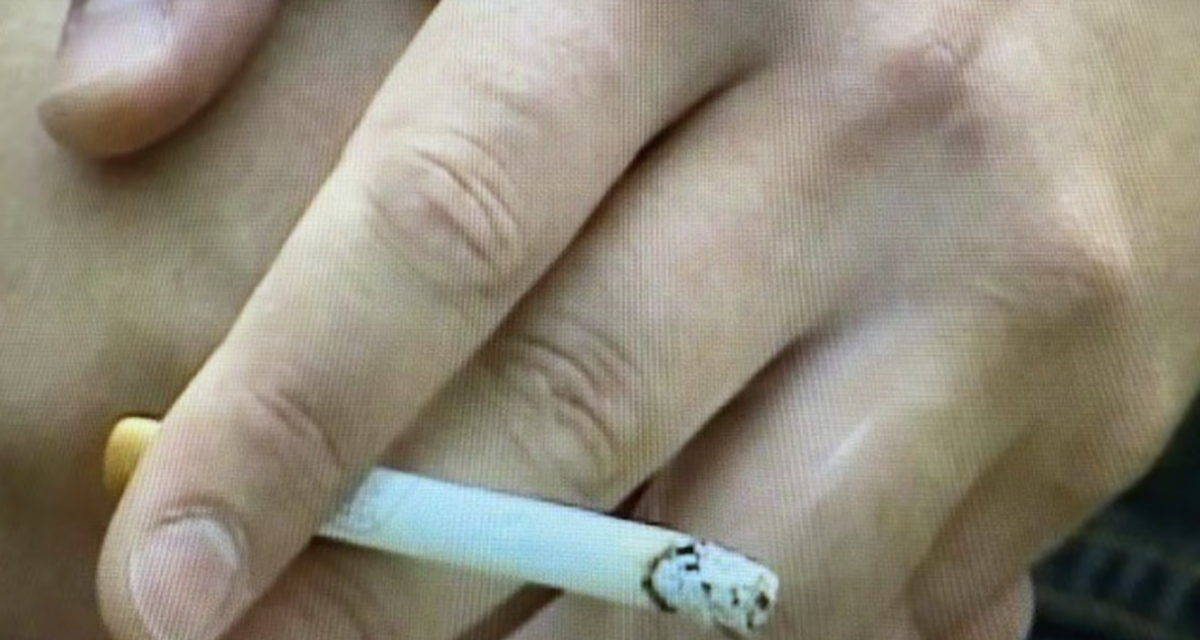 美国里诺市颁布新规以限制青少年吸烟