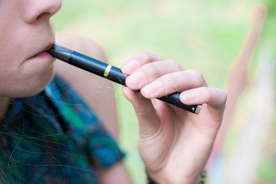 新西兰因电子烟和吸烟而停课的学生人数增加300%
