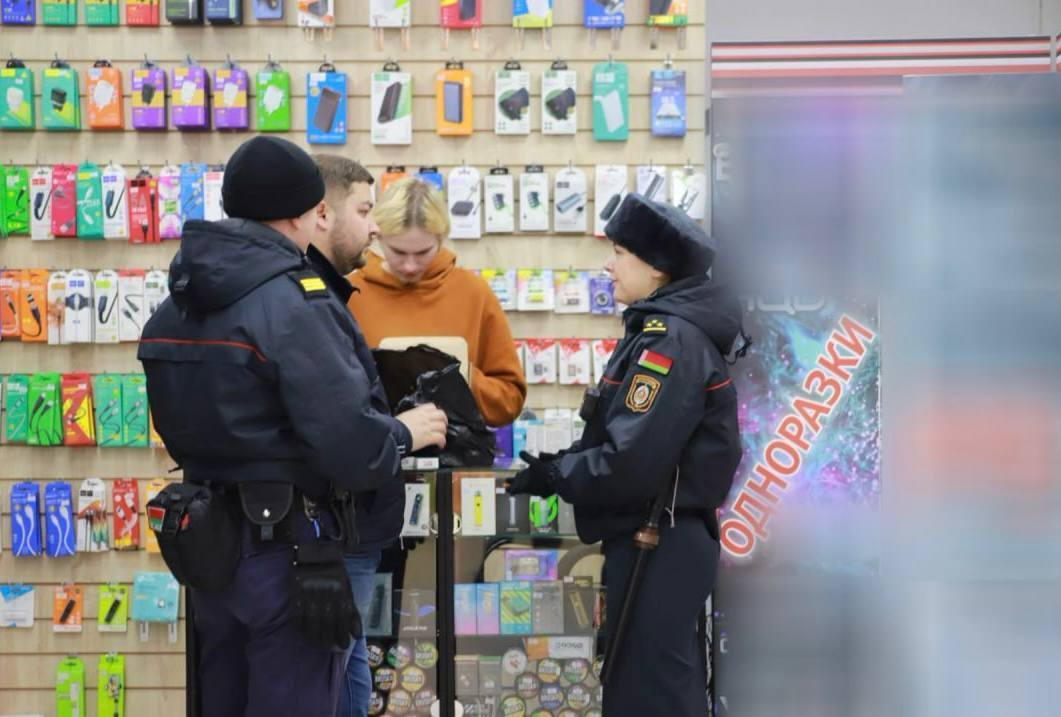 白俄罗斯青少年滥用电子烟 警方加强打击非法销售行为