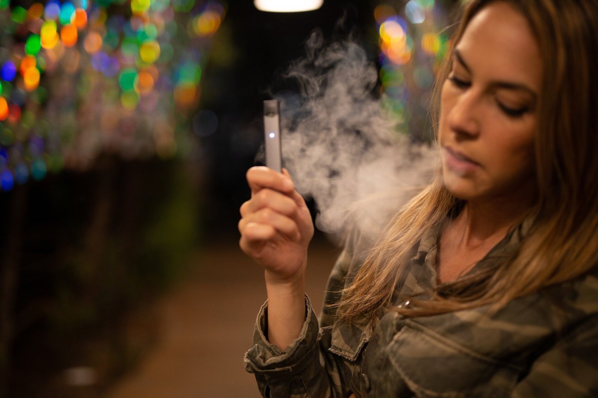 研究显示：尼古丁电子烟比传统尼古丁替代疗法更有效帮助戒烟