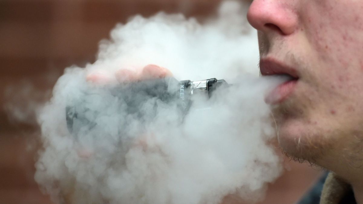 英国预算案拟征税电子烟 烟油含尼古丁越高税款越多