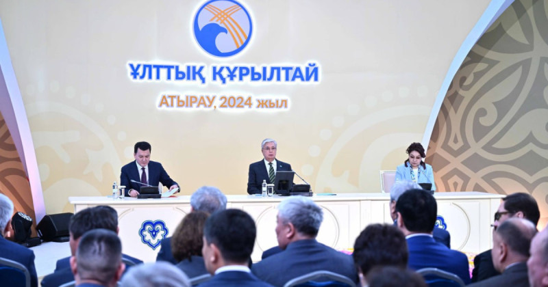 哈萨克斯坦总统呼吁对抗成瘾风潮 拟立法严管电子烟