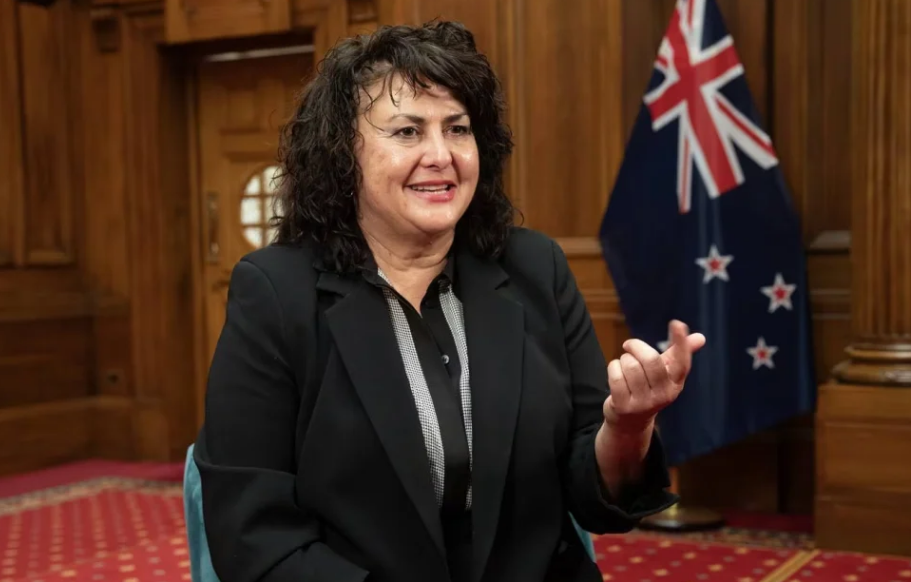 新西兰卫生部长为对烟草政策模棱两可的回答向国会道歉 