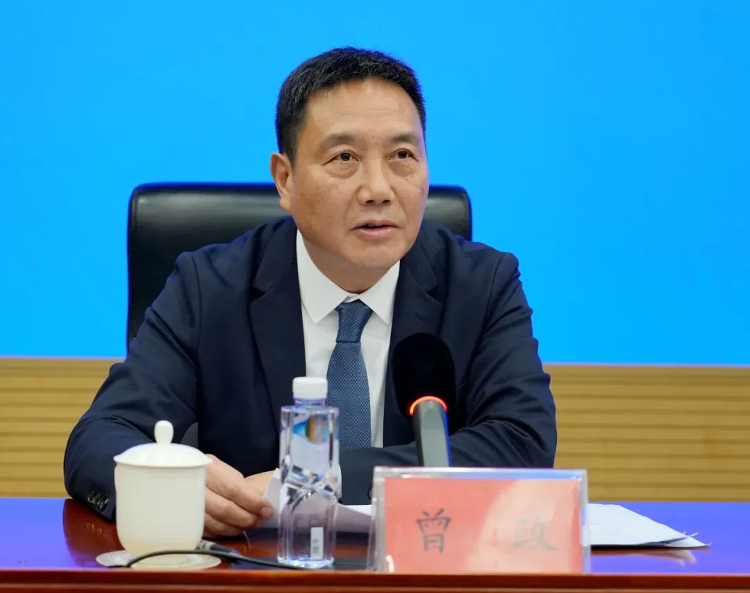 国家烟草专卖局举行电子烟监管新闻发布会