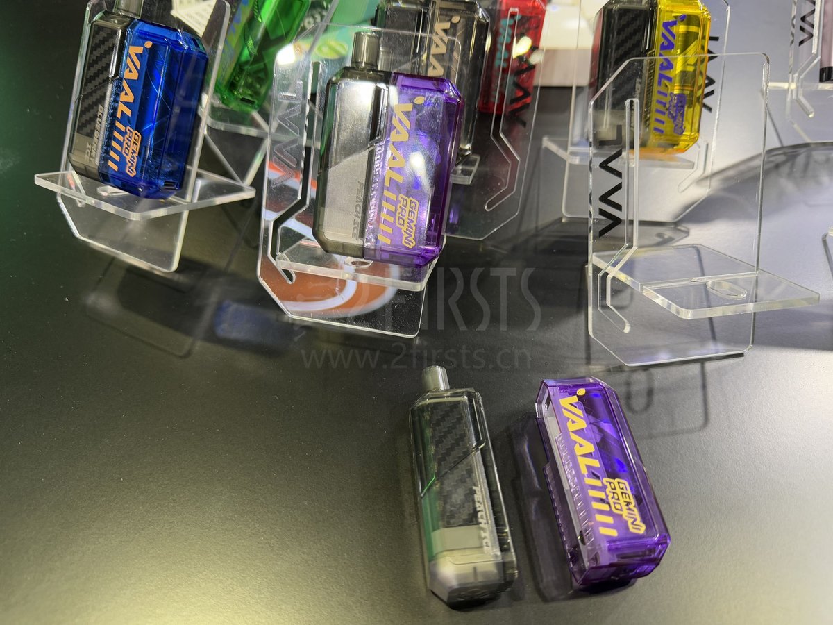 展会观察|RELX、OXBAR等推出磁吸式电子烟 多款产品搭载磁吸式屏幕
