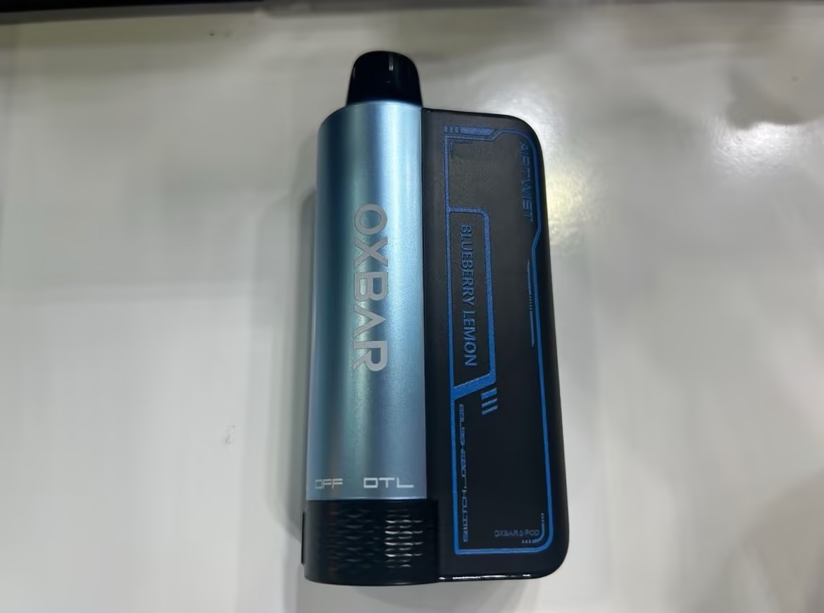 展会观察|RELX、OXBAR等推出双模块式电子烟 多款产品搭载磁吸式屏幕