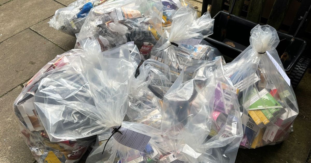 英国萨尔福德四家商铺藏非法烟品 价值超1.5万美元被查扣